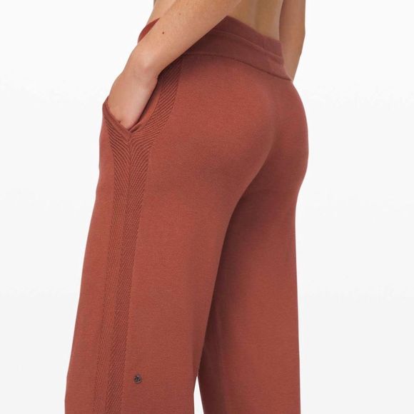 lululemon athletica Pants - Lululemon Rustic Clay In The Comfort Zone Pant 10